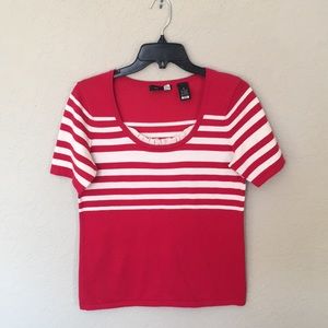 Saks Fifth Avenue Top w/ Neck Ruffle Detail Sz M